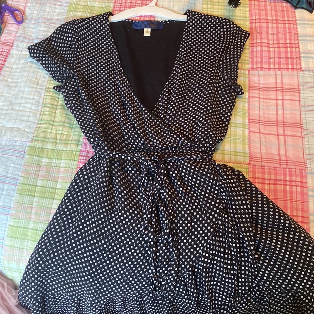 Francesca’s dress size small mini wrap dress fully lined